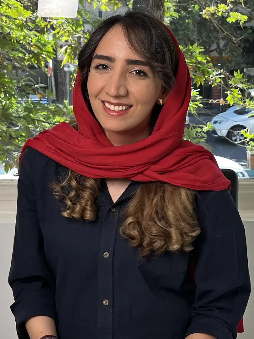 دکتر یاسمین گلزردی - دامپزشک و مدیر رسانههای تصویری